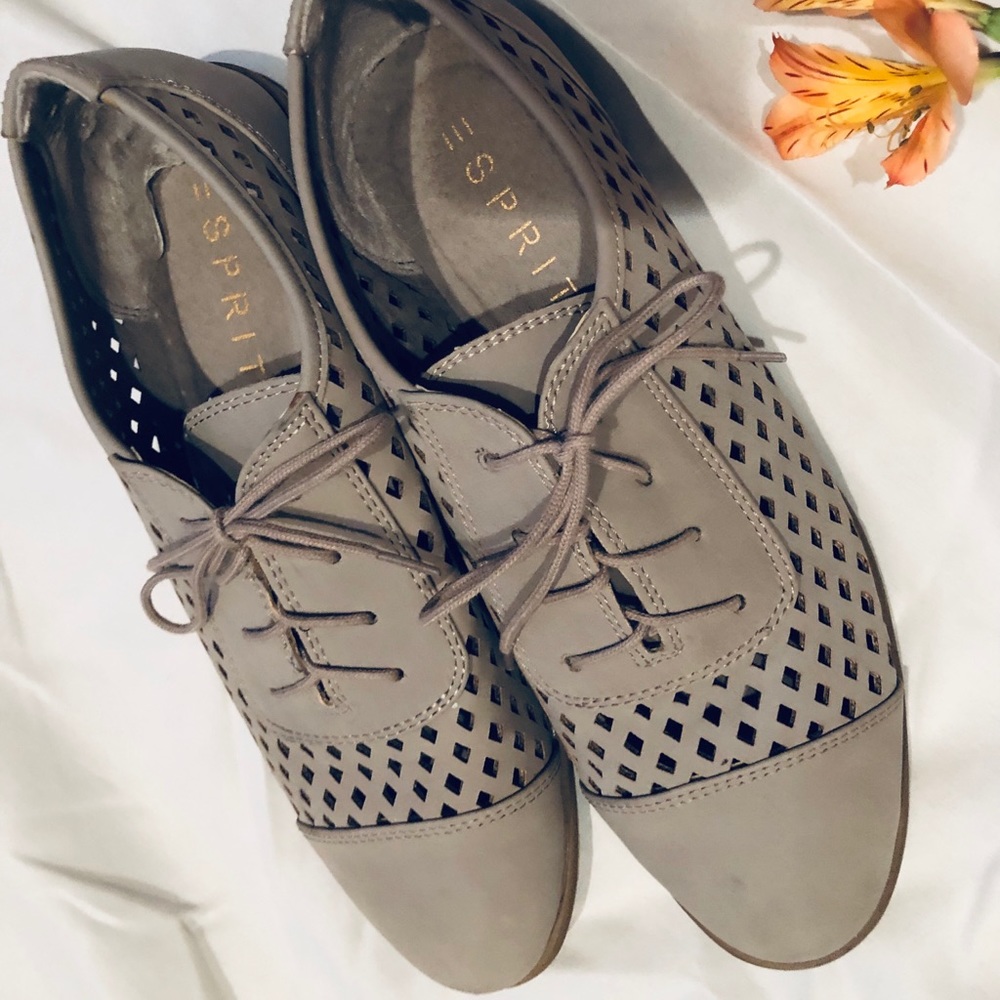 Esprit tan casual shoes size 7
